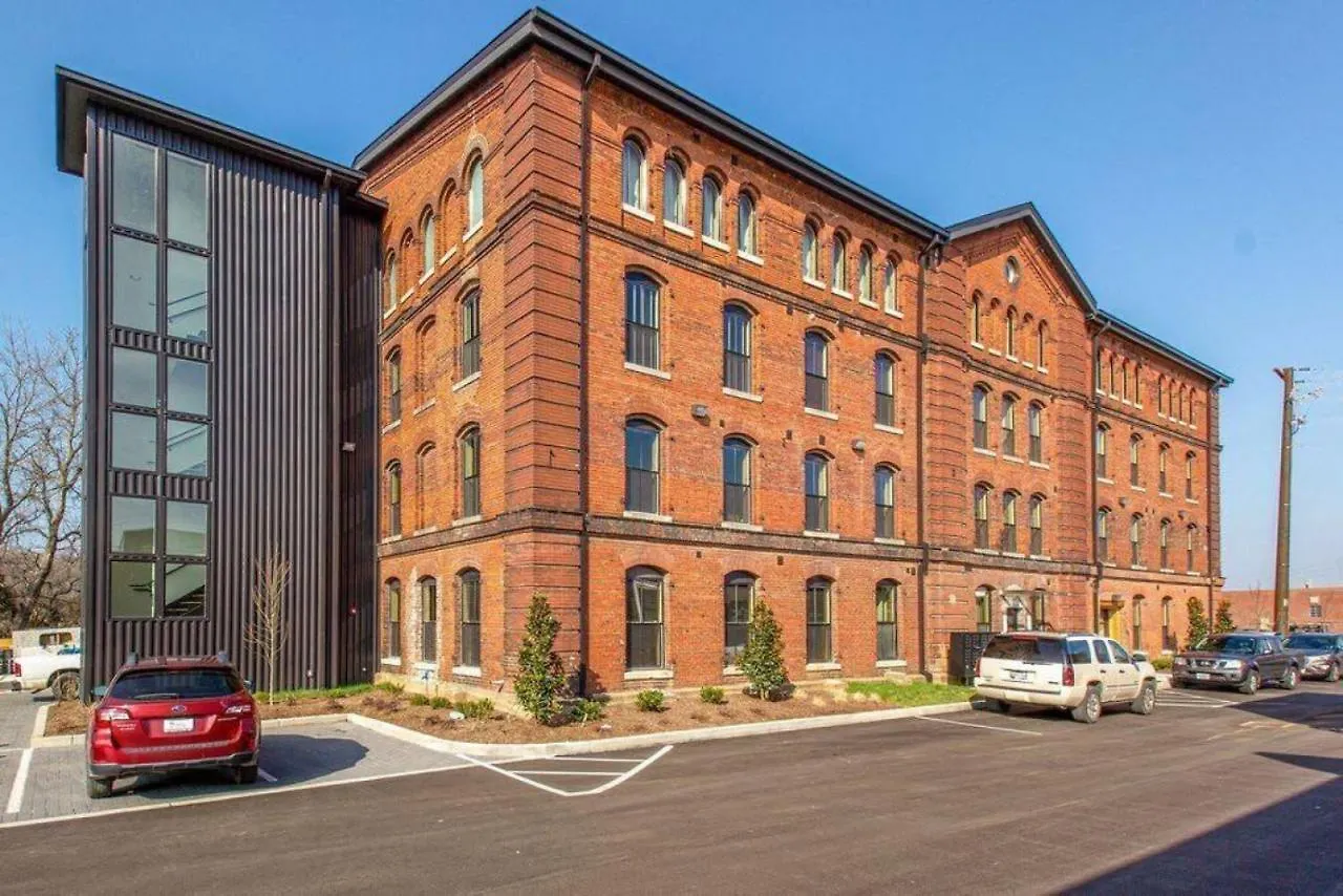 Regal Retreat In Nashville Pool Gym Free Parking 펜션