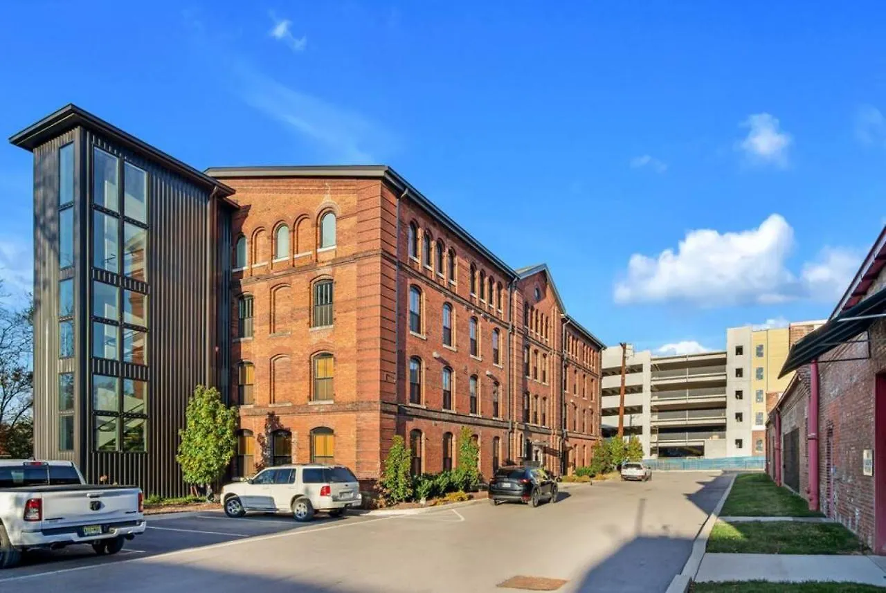 Regal Retreat In Nashville Pool Gym Free Parking 0*,  미국